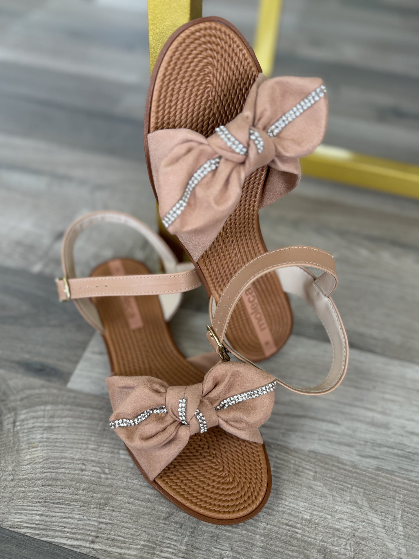 Moleca Bow Embellished Sandals