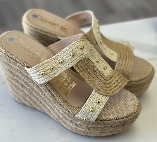 Dewoman Colombian Platform Sandals with Jute and Studded Details